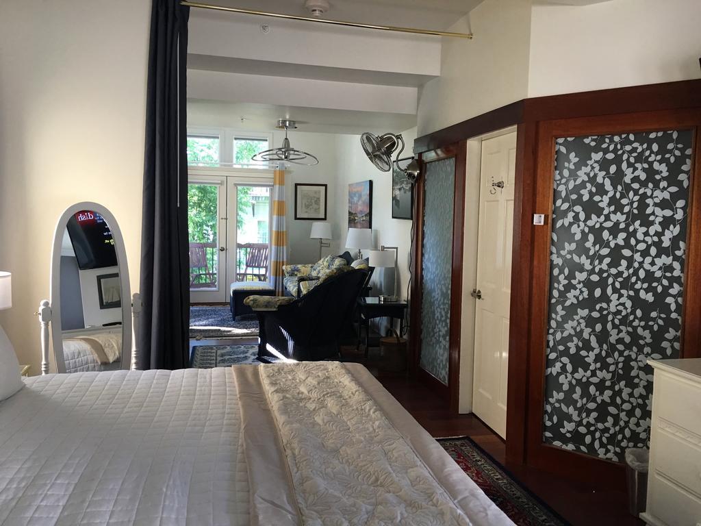 Camden Riverhouse Hotel And Inn Екстер'єр фото